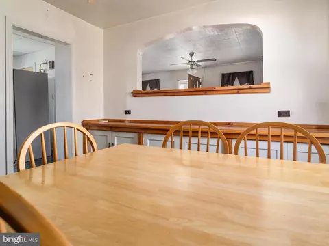 Dining - 308 3rd Ave, Halethorpe, MD 21227 photo 2 of 2