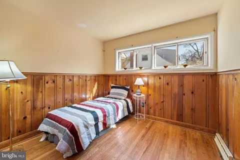 Bedroom - 6732 Glenkirk Rd, Baltimore, MD 21239 photo 5 of 6
