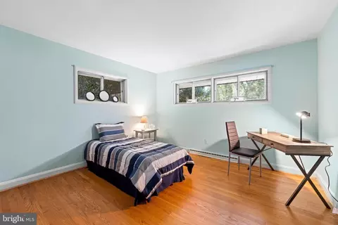 Bedroom - 6732 Glenkirk Rd, Baltimore, MD 21239 photo 3 of 6