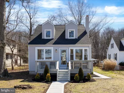 Exterior - 3812 New Section Rd, Middle River, MD 21220 photo 3 of 7