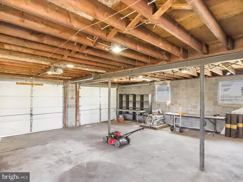 Exterior - 3812 New Section Rd, Middle River, MD 21220 photo 5 of 7