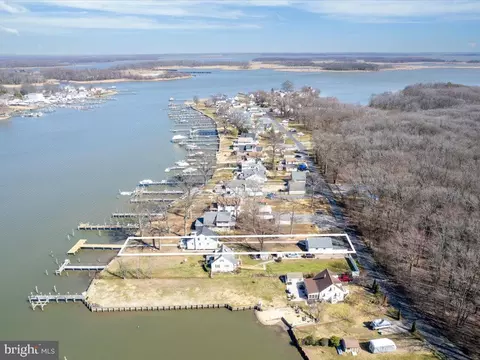 View/Area - 3812 New Section Rd, Middle River, MD 21220 photo 3 of 15