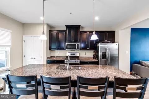 1833 Wind Gate Rd, Halethorpe, MD 21227 photo 7