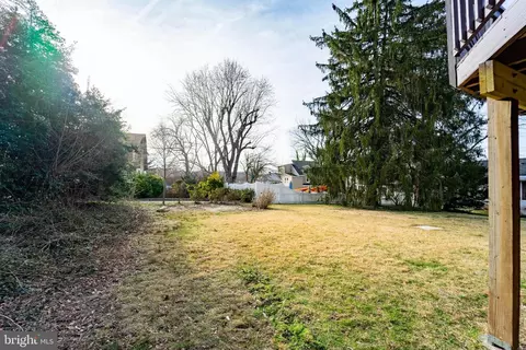 Exterior - 1702 Park Ave, Halethorpe, MD 21227 photo 4 of 9