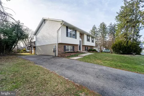 Exterior - 1702 Park Ave, Halethorpe, MD 21227 photo 3 of 9