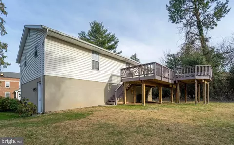 Exterior - 1702 Park Ave, Halethorpe, MD 21227 photo 6 of 9