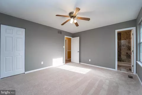 Bedroom - 1702 Park Ave, Halethorpe, MD 21227 photo 4 of 4
