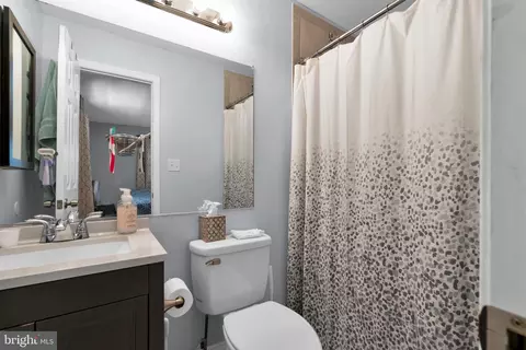Bath - 1004 Hillpine Rd, Middle River, MD 21220 photo 1 of 2