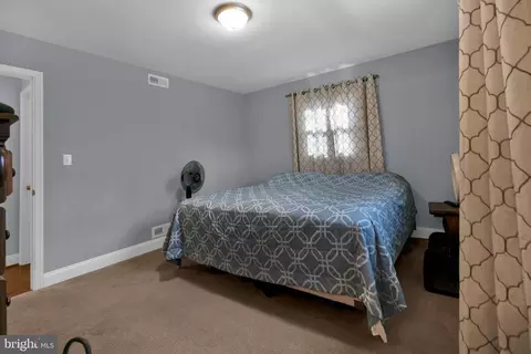 Bedroom - 1004 Hillpine Rd, Middle River, MD 21220 photo 3 of 4