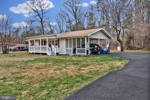 Exterior - 1004 Hillpine Rd, Middle River, MD 21220 photo 6 of 9