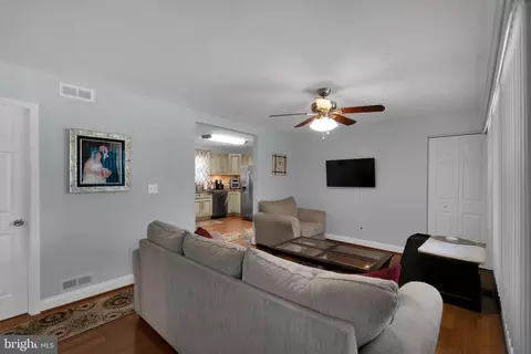 Living - 1004 Hillpine Rd, Middle River, MD 21220 photo 2 of 6