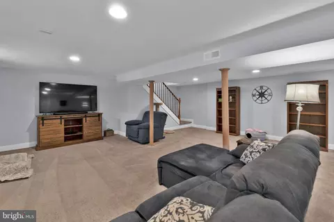 Living - 1004 Hillpine Rd, Middle River, MD 21220 photo 6 of 6