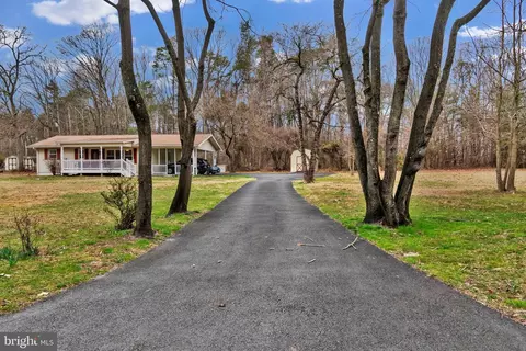 Exterior - 1004 Hillpine Rd, Middle River, MD 21220 photo 2 of 9