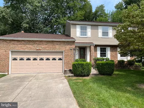 15 Tulip Tree Ct, Essex, MD 21221