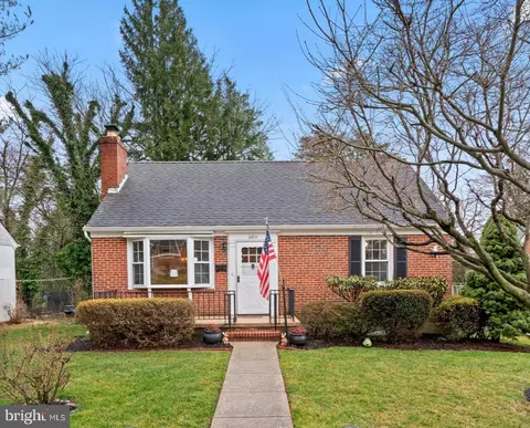 2011 Rockwell Ave, Catonsville, MD 21228