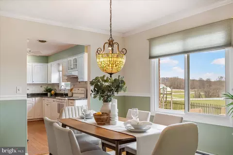 Dining - 13801 Baldwin Mill Rd, Baldwin, MD 21013 photo 3 of 5