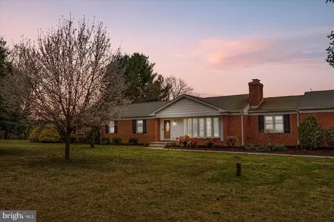 Exterior - 13801 Baldwin Mill Rd, Baldwin, MD 21013 photo 2 of 12