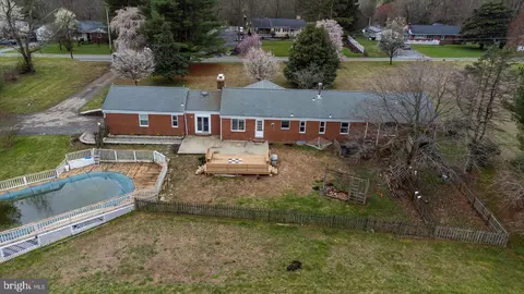 Exterior - 13801 Baldwin Mill Rd, Baldwin, MD 21013 photo 9 of 12