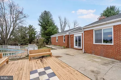 Exterior - 13801 Baldwin Mill Rd, Baldwin, MD 21013 photo 6 of 12