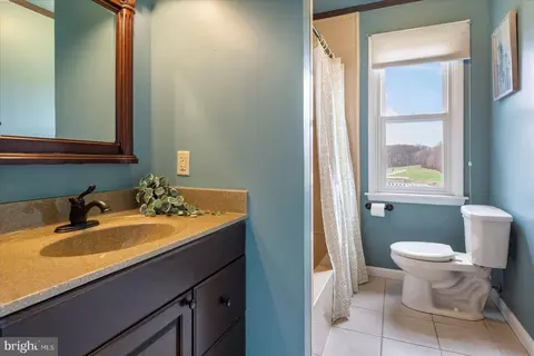 Bath - 13801 Baldwin Mill Rd, Baldwin, MD 21013 photo 5 of 7