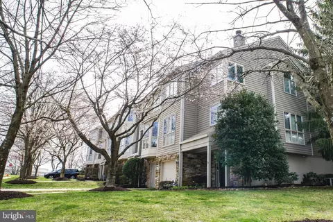 112 Lancefield Rd, Baltimore, MD 21209 photo 3