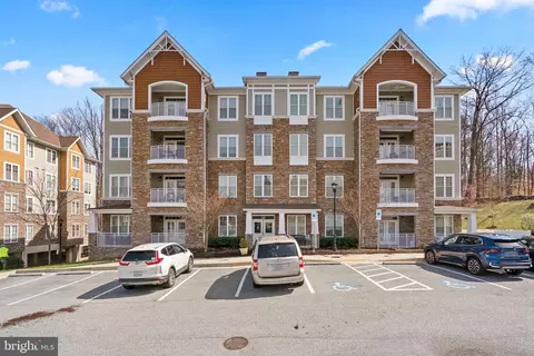 13 Clay Lodge Ln #104, Catonsville, MD 21228