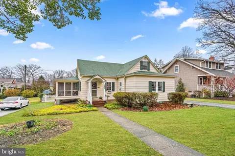 306 Thackery Ave, Catonsville, MD 21228