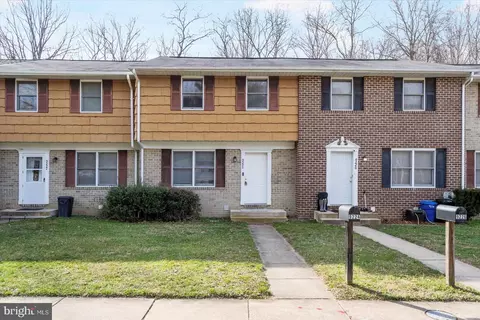 9224 Woodcreek Ct, Parkville, MD 21234