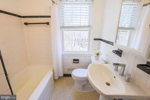 Bath - 111 Stanmore Rd, Baltimore, MD 21212 photo 4 of 4