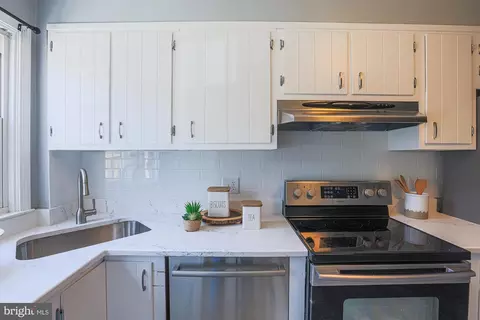 Kitchen - 111 Stanmore Rd, Baltimore, MD 21212 photo 2 of 7