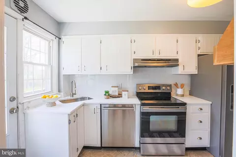 Kitchen - 111 Stanmore Rd, Baltimore, MD 21212 photo 1 of 7
