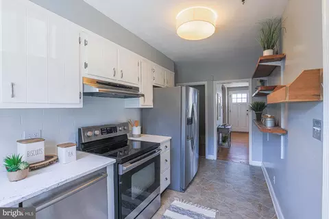 Kitchen - 111 Stanmore Rd, Baltimore, MD 21212 photo 5 of 7