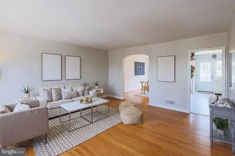 Living - 111 Stanmore Rd, Baltimore, MD 21212 photo 1 of 6