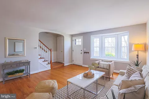 Living - 111 Stanmore Rd, Baltimore, MD 21212 photo 4 of 6