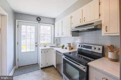 Kitchen - 111 Stanmore Rd, Baltimore, MD 21212 photo 4 of 7