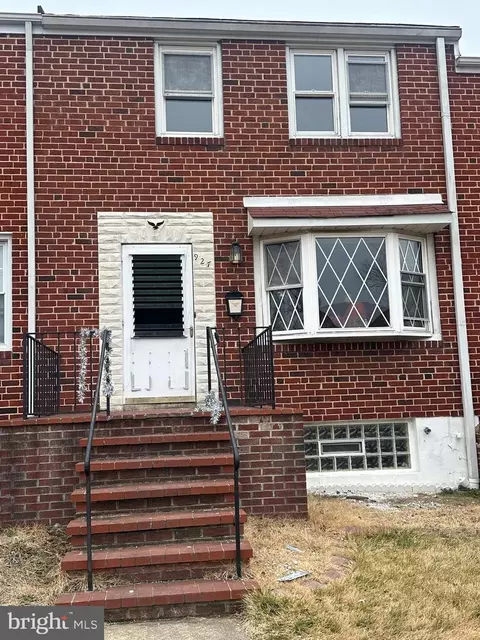 927 Palladi Dr, Halethorpe, MD 21227
