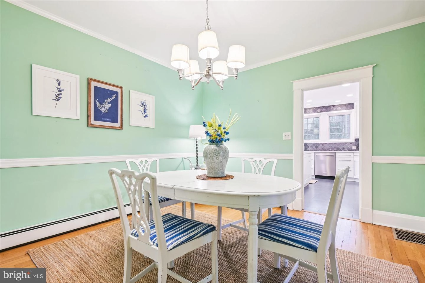 Dining - 6416 Pinehurst Rd, Baltimore, MD 21212 photo 7 of 7