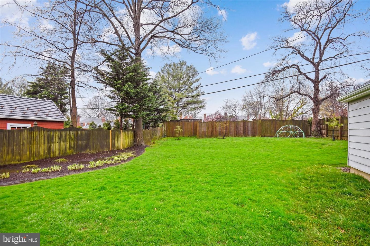 Exterior - 6416 Pinehurst Rd, Baltimore, MD 21212 photo 15 of 32