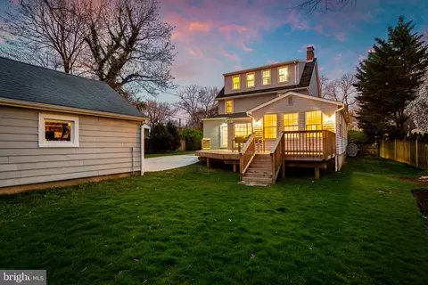 Exterior - 6416 Pinehurst Rd, Baltimore, MD 21212 photo 21 of 32