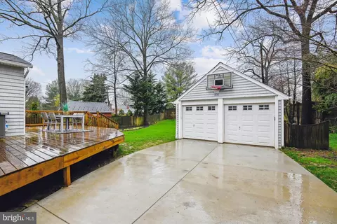 Exterior - 6416 Pinehurst Rd, Baltimore, MD 21212 photo 32 of 32
