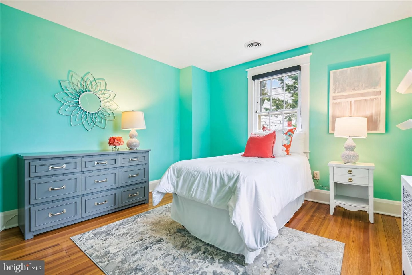 Bedroom - 6416 Pinehurst Rd, Baltimore, MD 21212 photo 5 of 11
