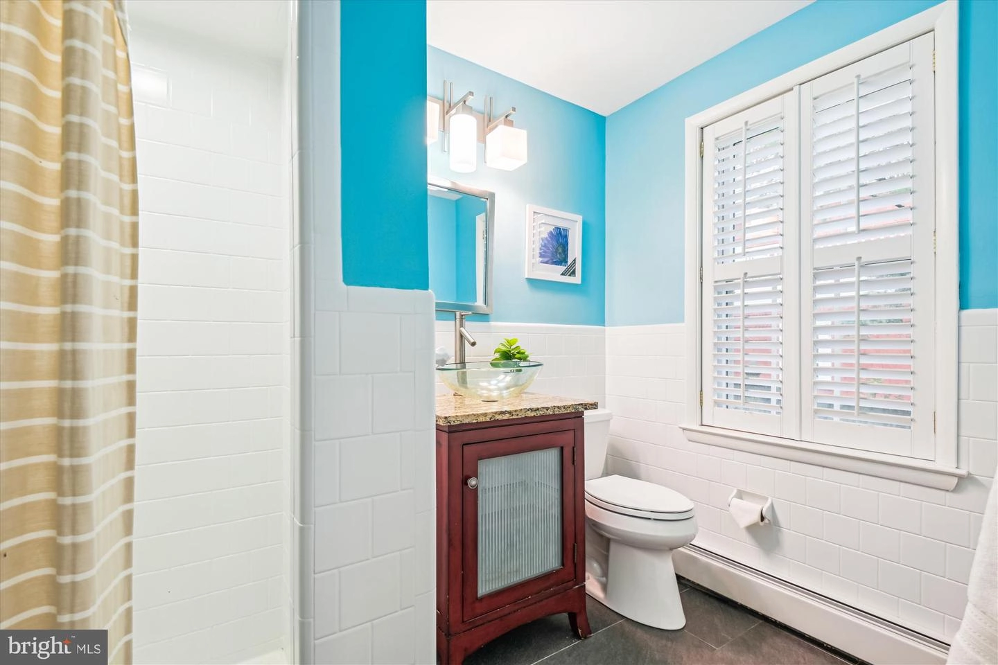Bath - 6416 Pinehurst Rd, Baltimore, MD 21212 photo 1 of 4