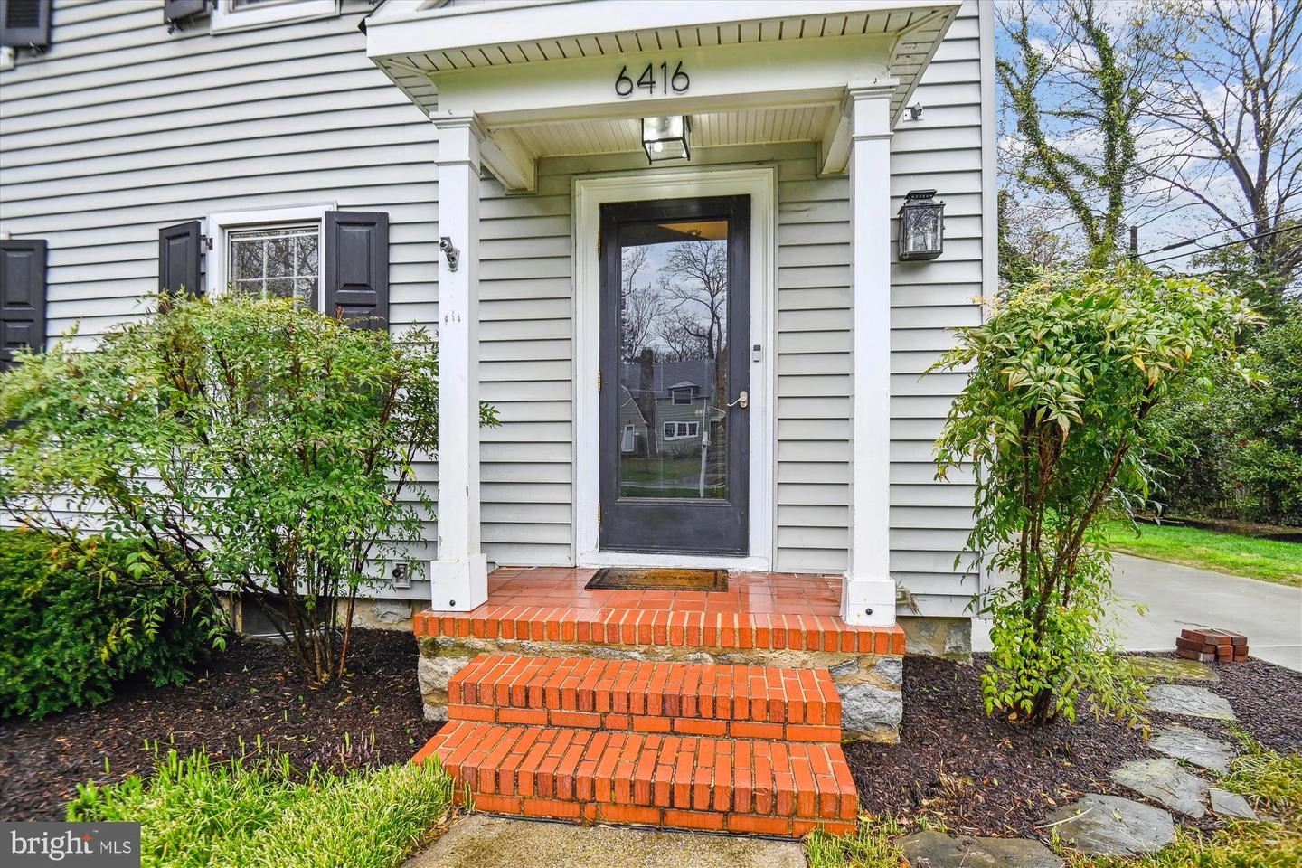 Exterior - 6416 Pinehurst Rd, Baltimore, MD 21212 photo 5 of 32