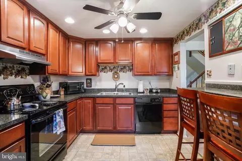12396 Boncrest Dr, Reisterstown, MD 21136