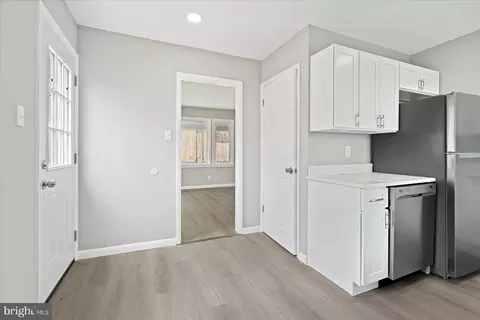 Kitchen - 11211 Baker Ave, White Marsh, MD 21162 photo 4 of 5
