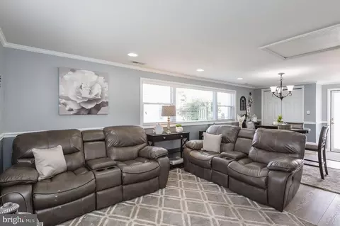 2 Beach Dr, Dundalk, MD 21222 photo 18