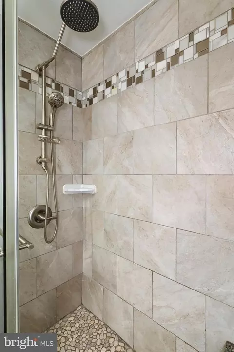 2 Beach Dr, Dundalk, MD 21222 photo 26