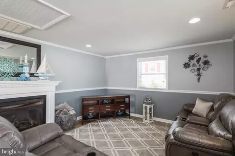 2 Beach Dr, Dundalk, MD 21222 photo 17