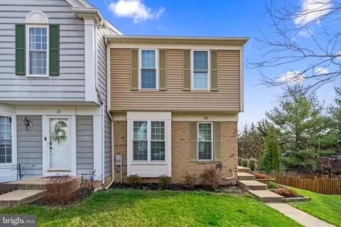15 Woodhollow Ct, Owings Mills, MD 21117