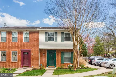 27 Reaching Cir, Essex, MD 21221